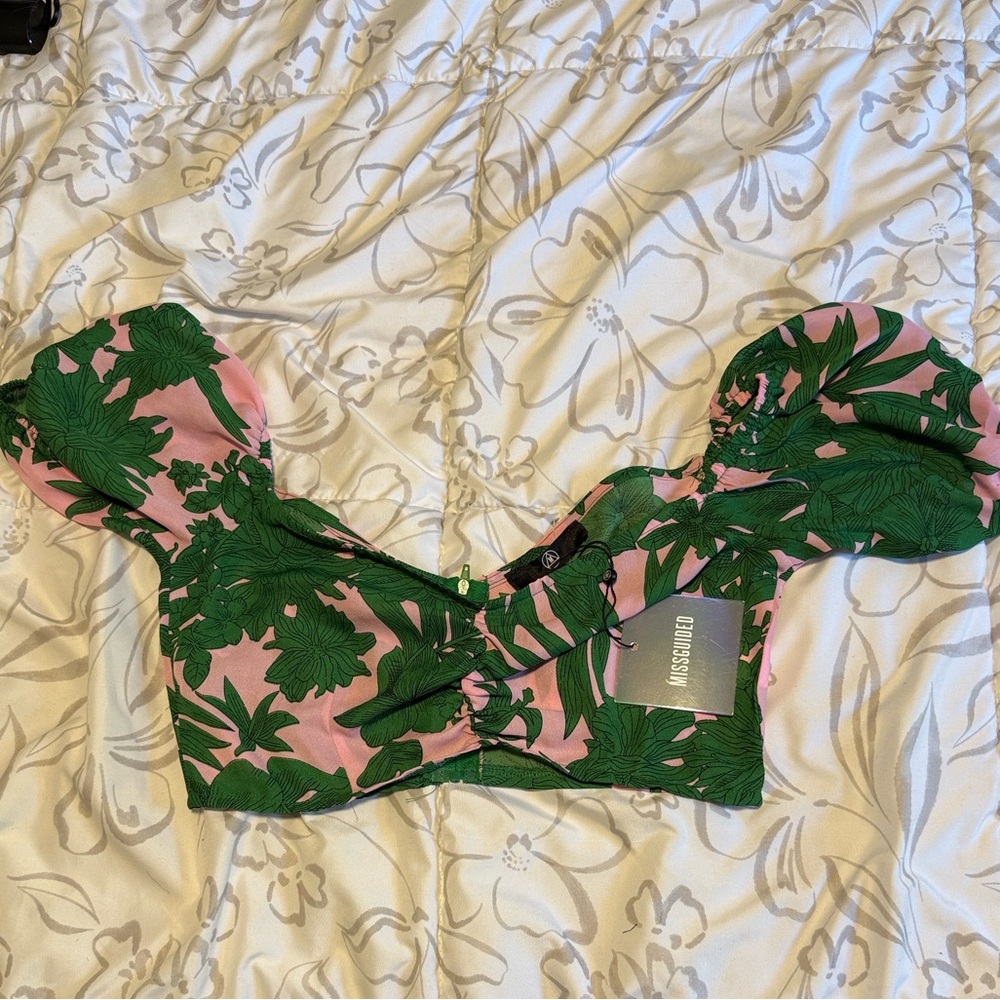 Missguided Green and Pink Leaf Print Top